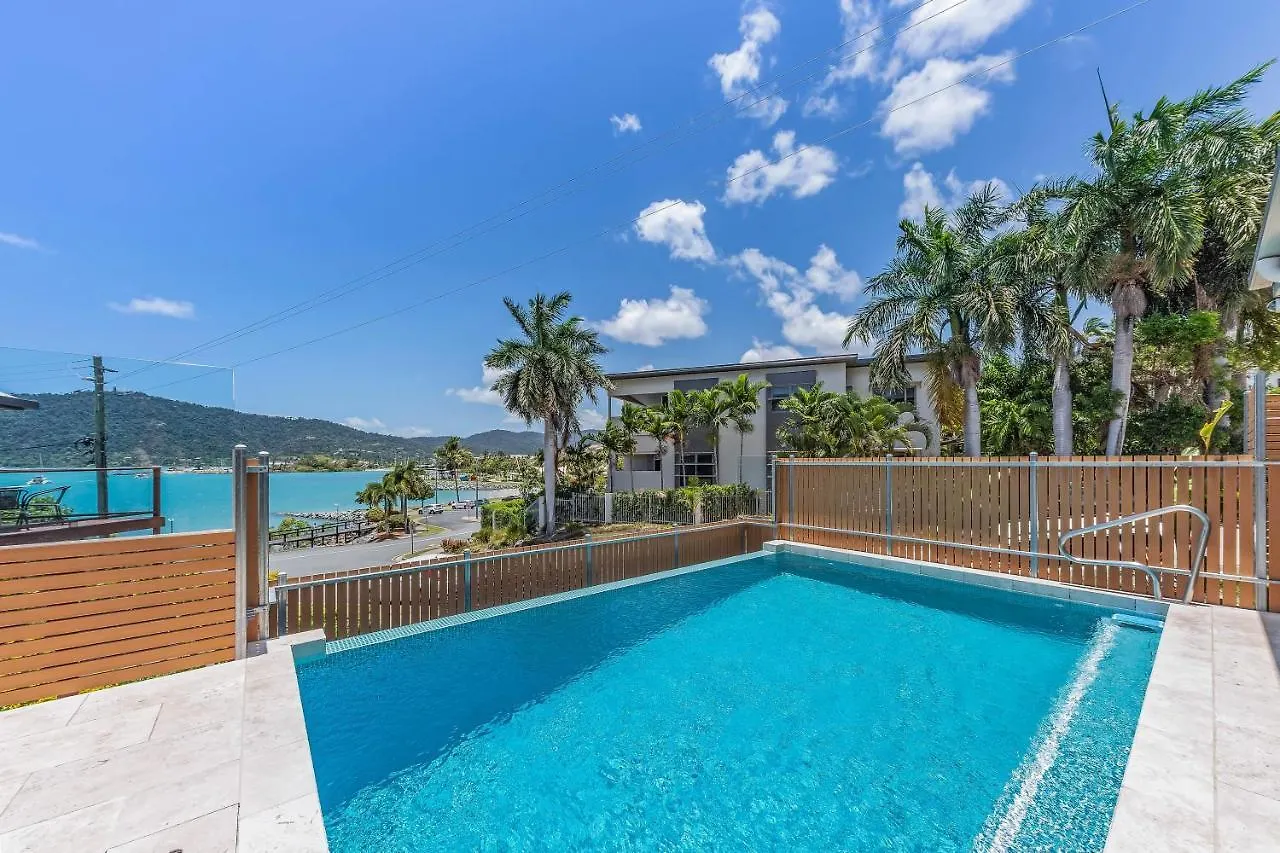 Whitsunday Living On Hillcrest Villa Airlie Beach Australia