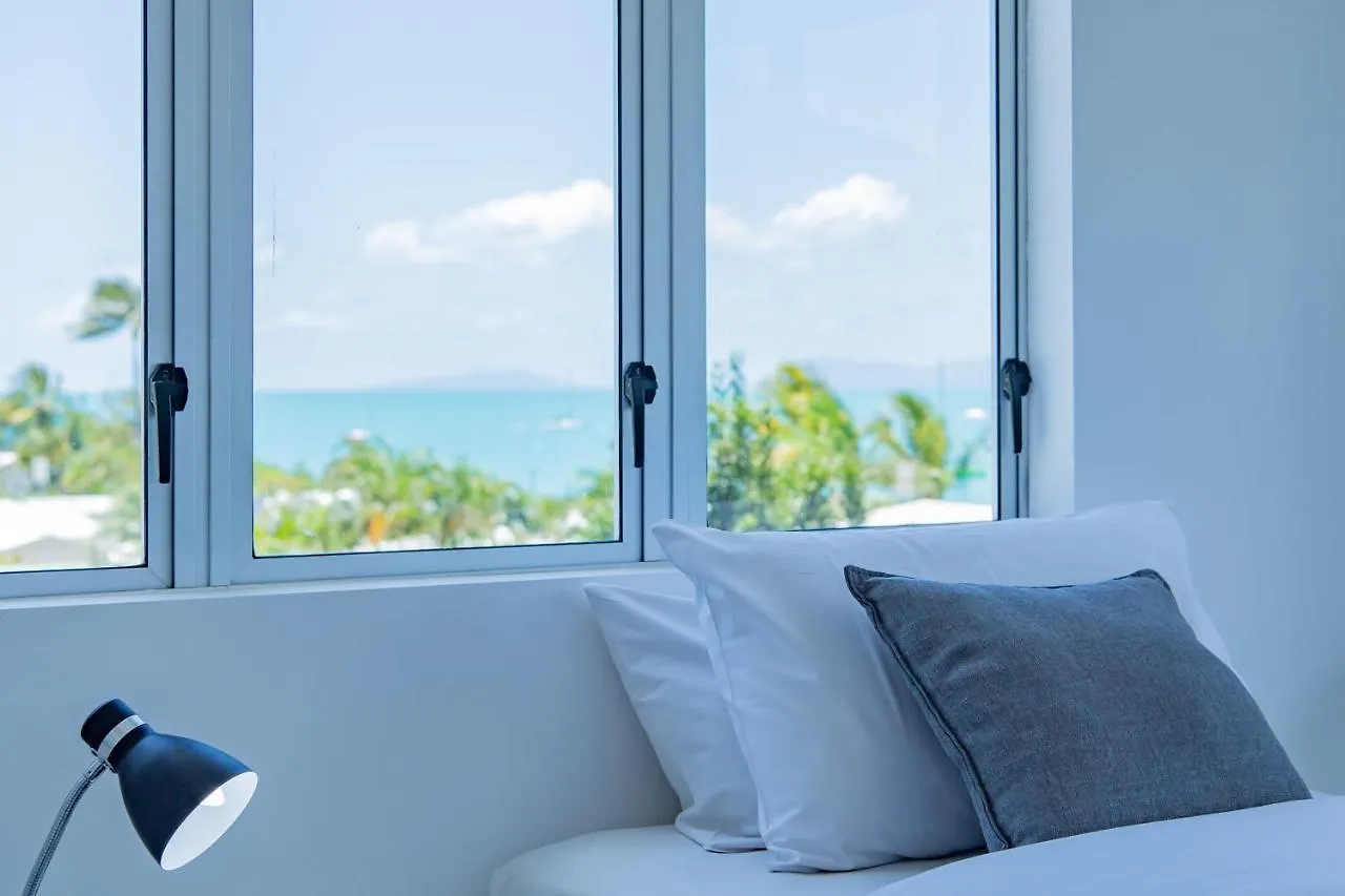 Whitsunday Living On Hillcrest Villa Airlie Beach